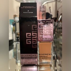 NEW Givenchy Radically No Surgentics foundation. # 7 Radiant Copper
